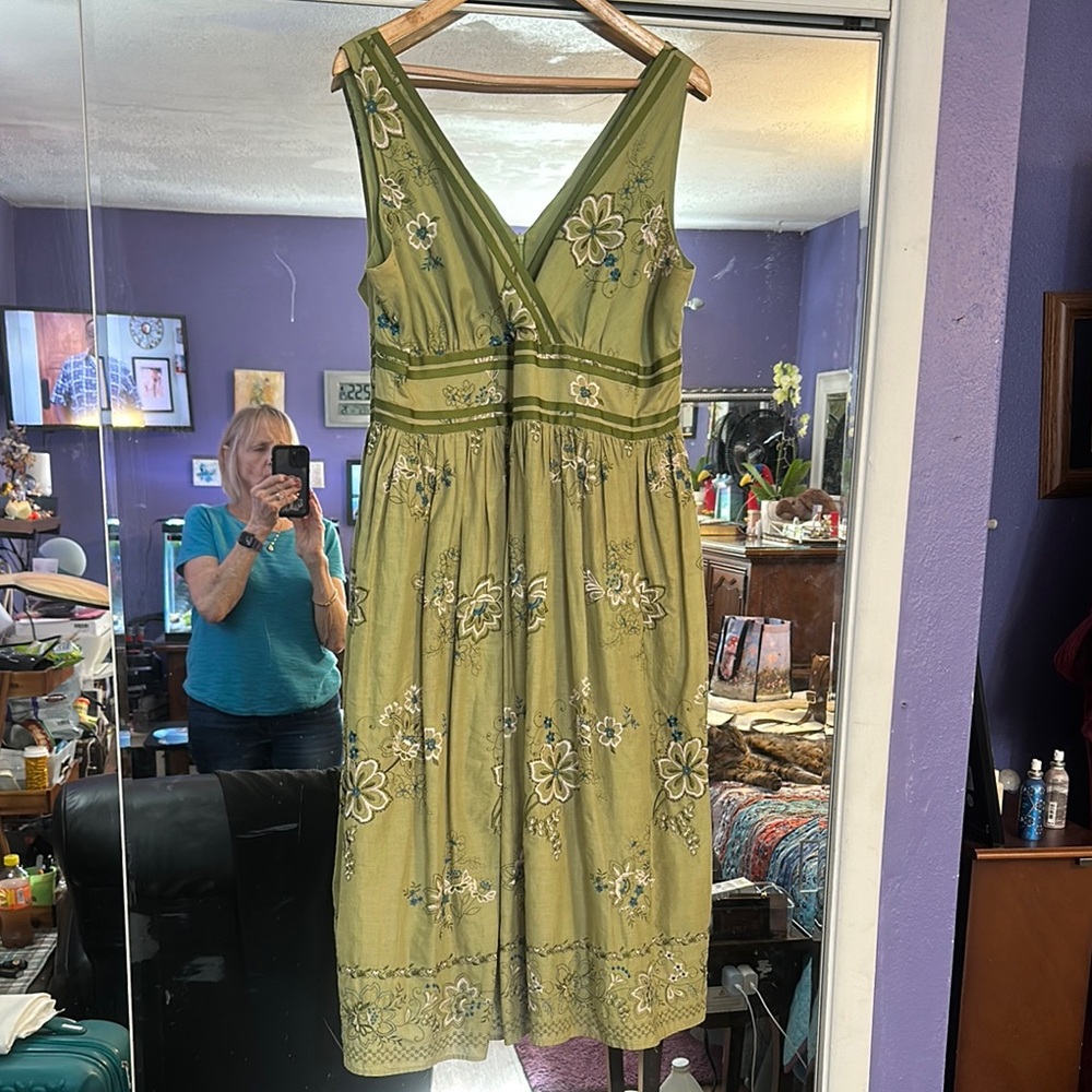 Signature Green Asymmetrical Sundress with V-neck Sleeveless Design